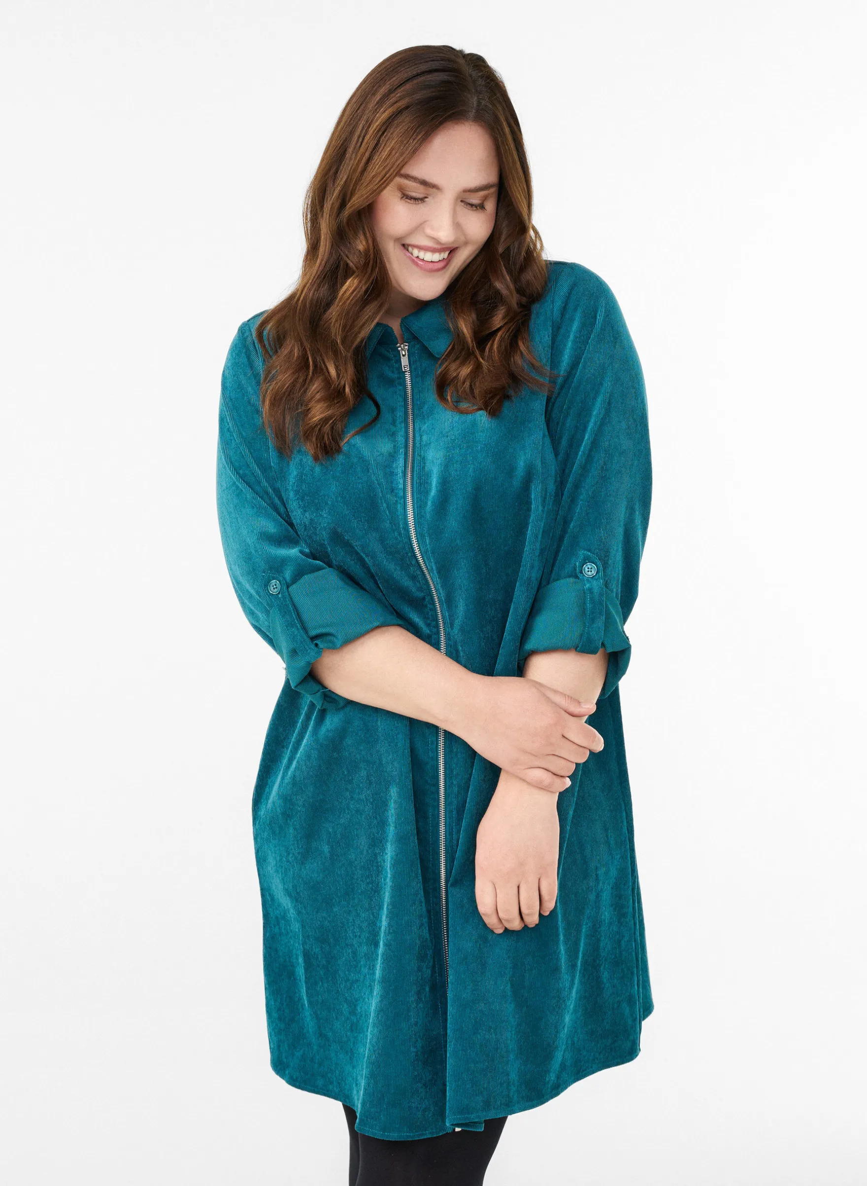 Cordkleid mit Reißverschluss und 3/4-Ärmeln