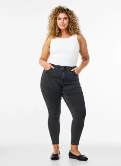 Cropped Amy Jeans mit Reißverschluss