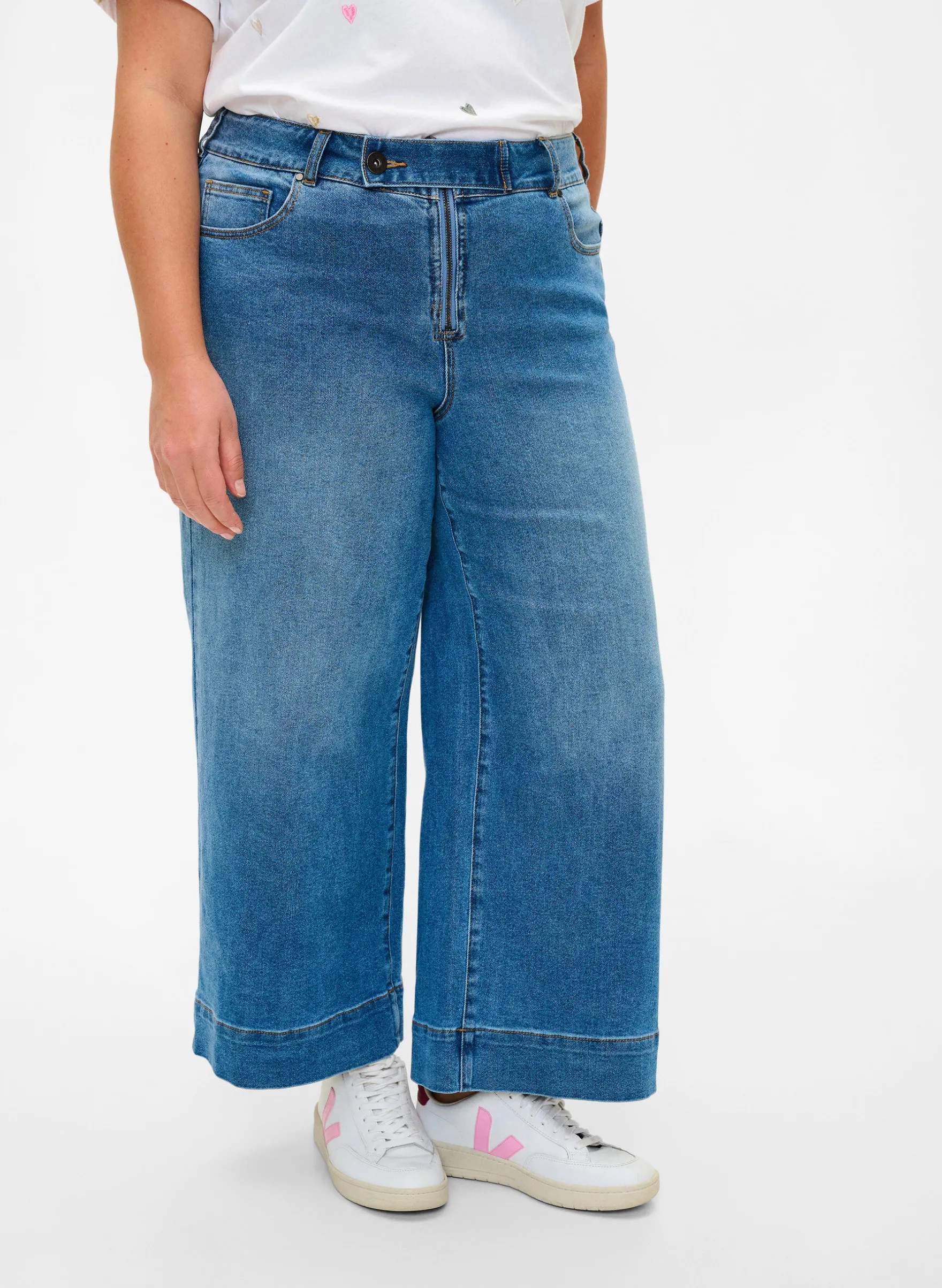 Cropped Jeans mit breitem Bein