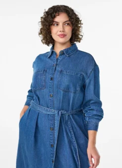 Denim-Hemdkleid mit Bindegürtel und Seitentaschen