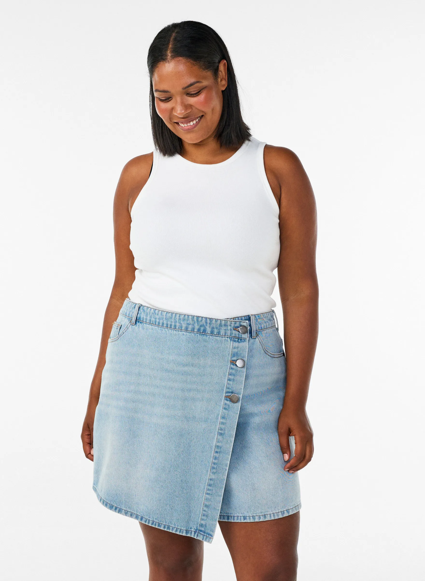Denimskort mit Wickeloptik und hoher Taille