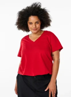 Einfaches T-Shirt aus Baumwolle mit V-Ausschnitt