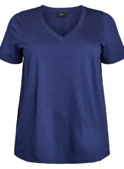 Einfaches T-Shirt aus Baumwolle mit V-Ausschnitt.