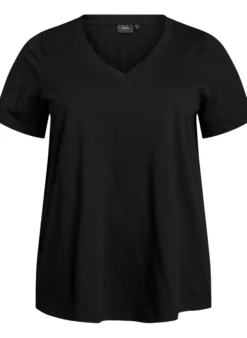 Einfaches T-Shirt aus Baumwolle mit V-Ausschnitt.