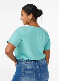 Einfarbiges Basic-T-Shirt aus Baumwolle