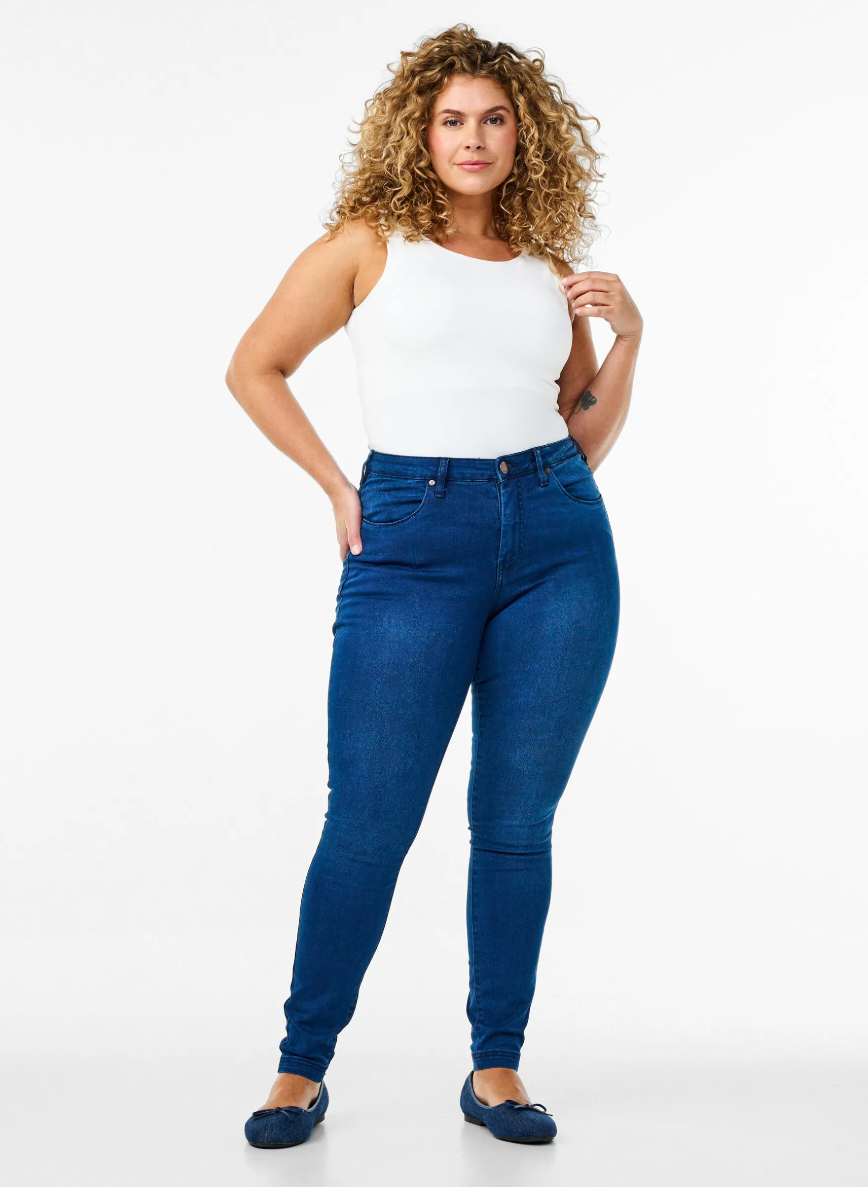 Extra schmale Amy Jeans mit hoher Taille