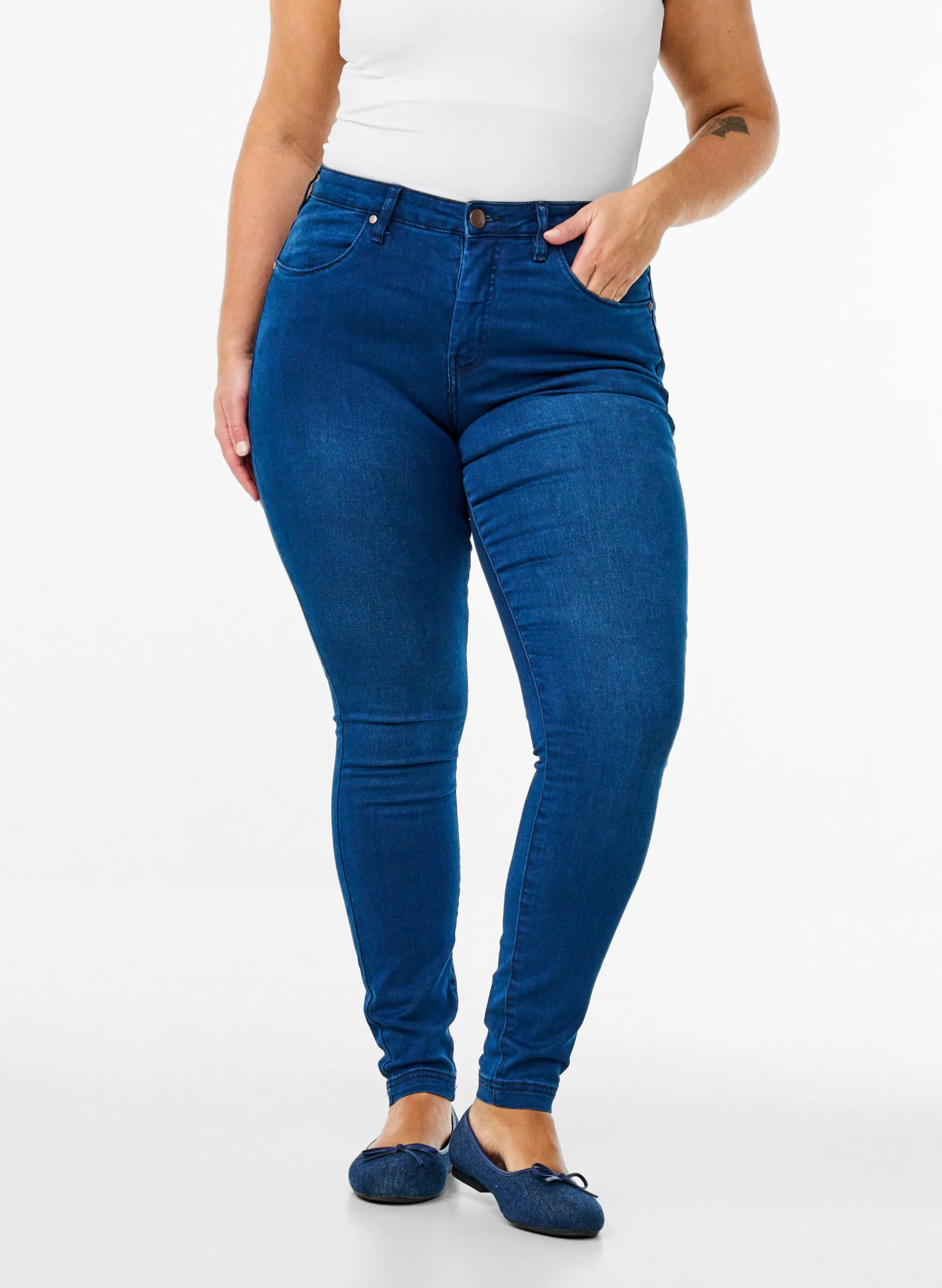 Extra schmale Amy Jeans mit hoher Taille