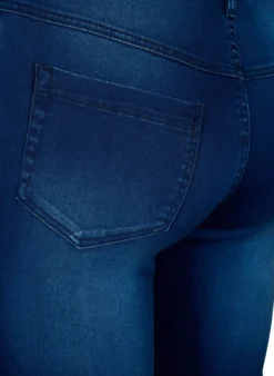 Extra schmale Amy Jeans mit hoher Taille