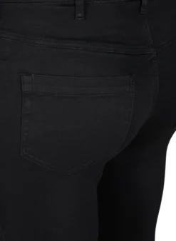Extra schmale Amy Jeans mit hoher Taille