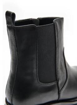 Extra Weite - Chunky Chelsea Boot aus Leder mit Reißverschluss