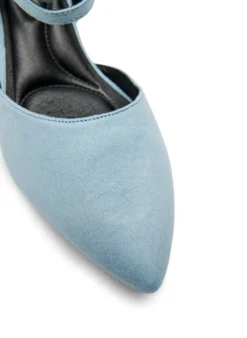 Extra Weite - Pumps mit doppelten Riemen