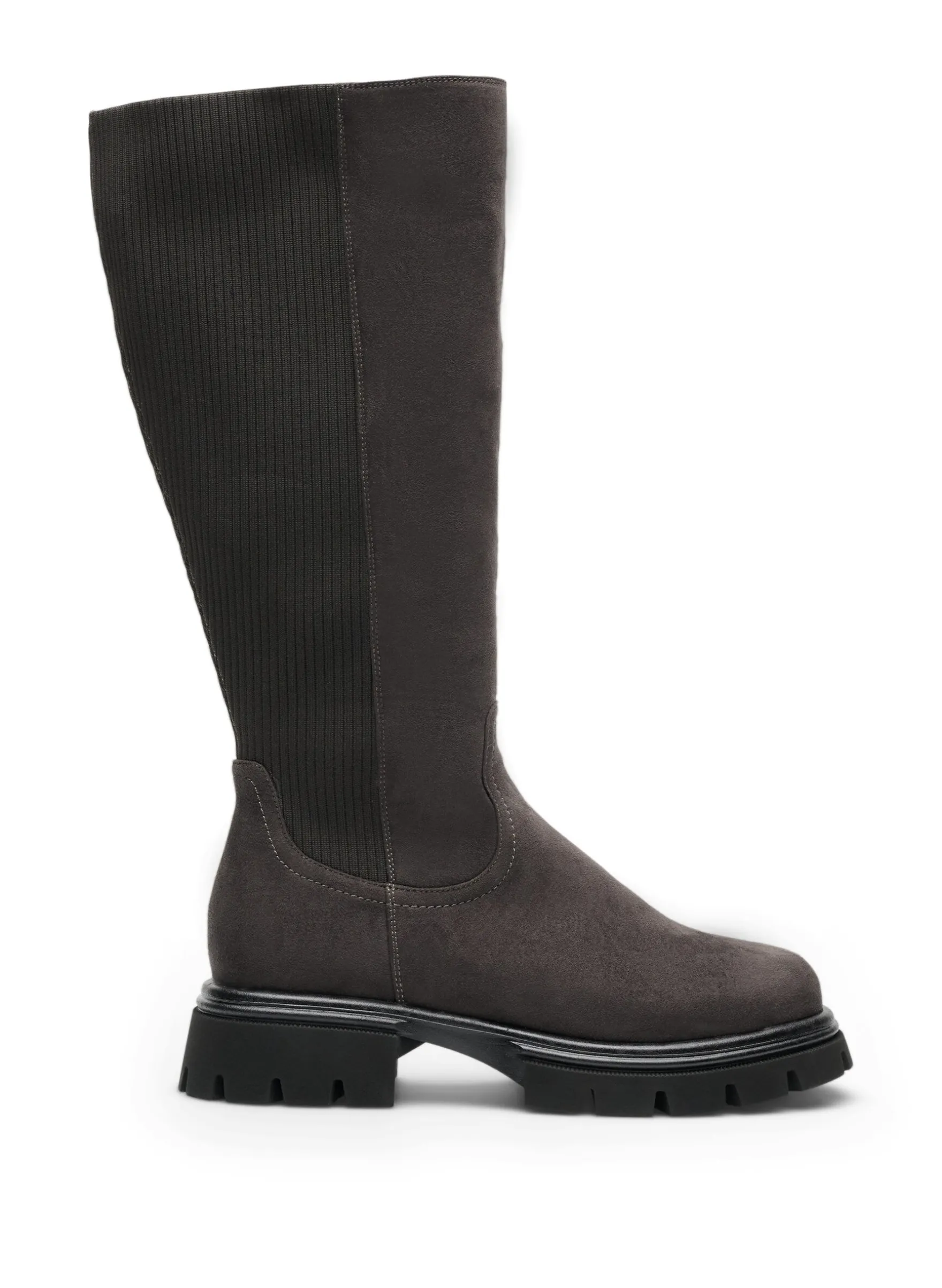 Extra Weiter - Hoher Stiefel aus Wildlederimitat mit gerippten Einsätzen