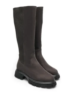 Extra Weiter - Hoher Stiefel aus Wildlederimitat mit gerippten Einsätzen