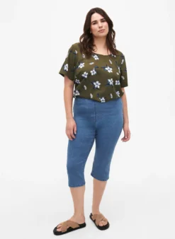 FLASH - Hoch taillierte Capri-Hose aus Denim mit Slim Fit