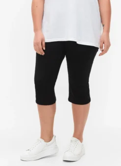 FLASH - Hoch taillierte Capri-Hose aus Denim mit Slim Fit