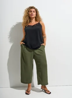 FLASH - Hoch taillierte Culotte mit Gummizug hinten