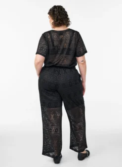 FLASH - Hose aus Lochstickerei mit geradem Bein