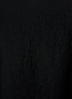 FLASH - Kleid mit kurzen Ärmeln und V-Ausschnitt