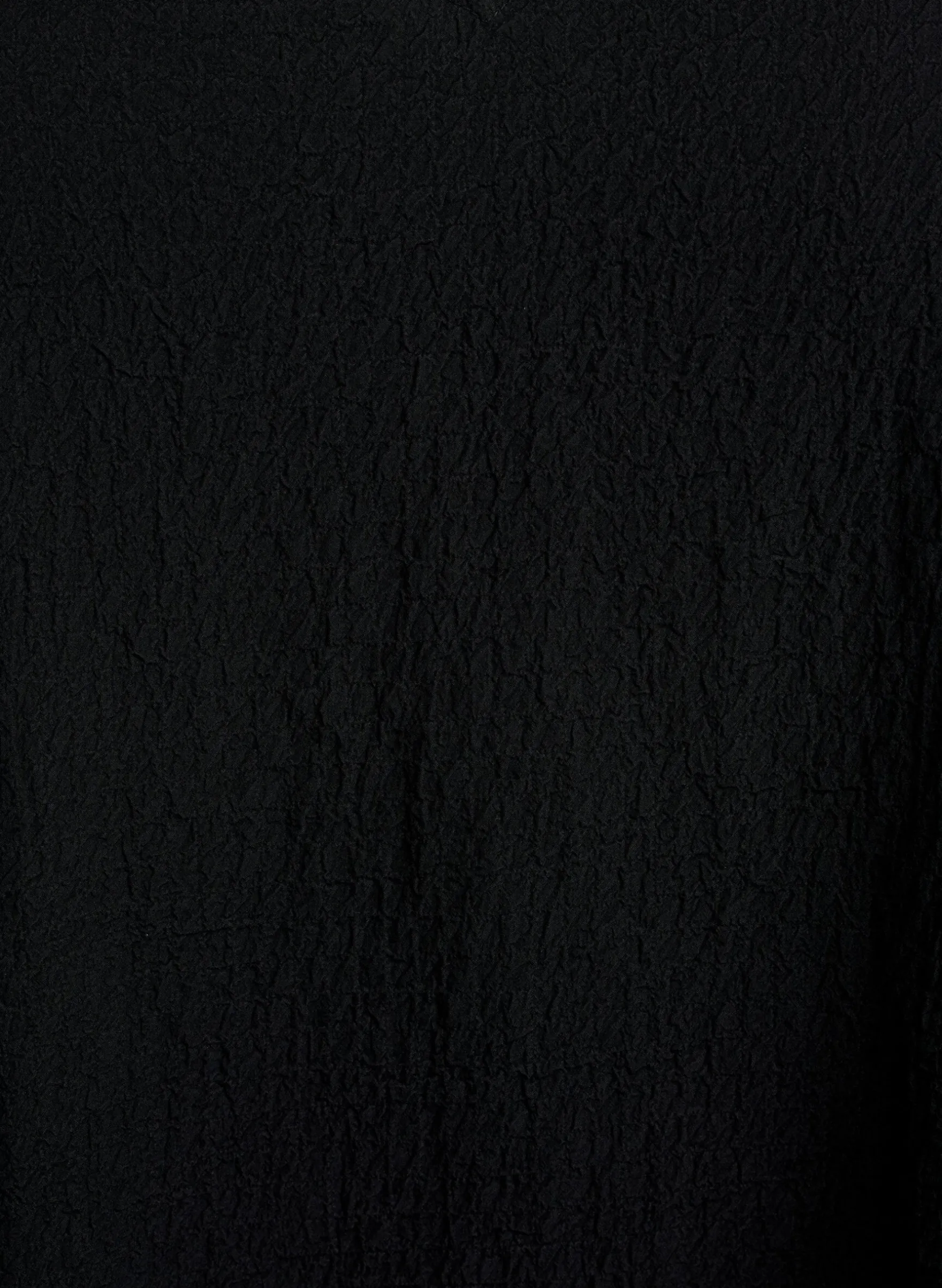 FLASH - Kleid mit kurzen Ärmeln und V-Ausschnitt