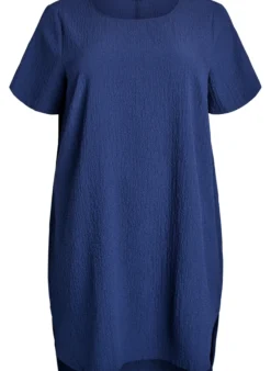 FLASH - Kurzes Kleid mit gecrinkelter Textur und kurzen Ärmeln