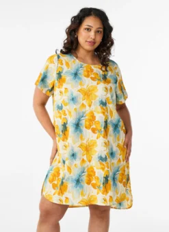 FLASH - Kurzes Kleid mit gecrinkelter Textur und kurzen Ärmeln