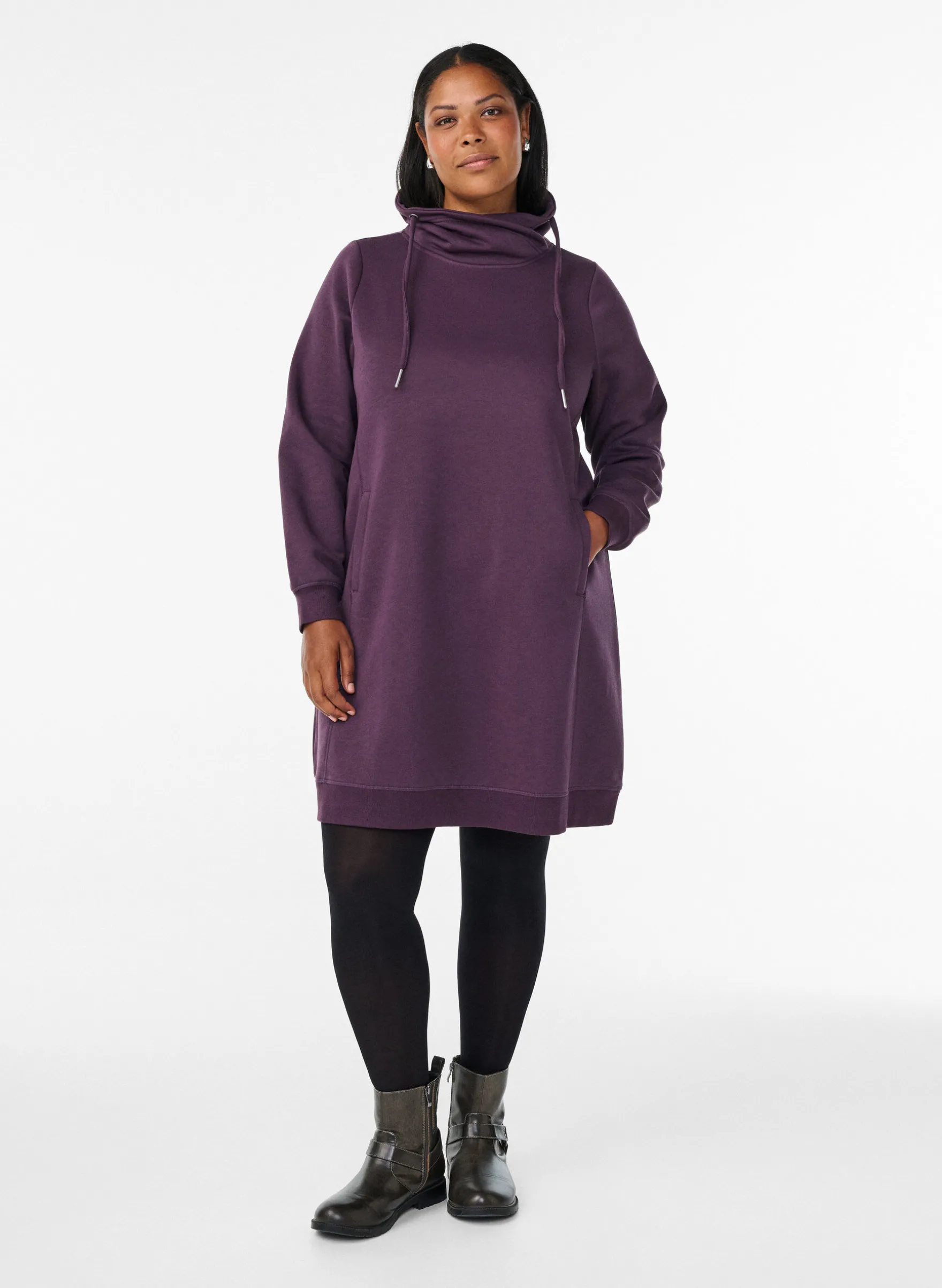 FLASH - Kurzes Sweatshirtkleid mit Stehkragen und Taschen