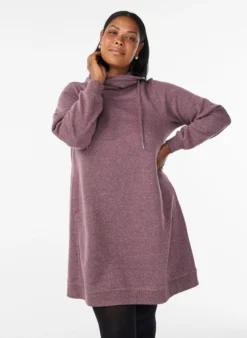 FLASH - Kurzes Sweatshirtkleid mit Stehkragen und Taschen
