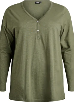 FLASH - Langarmshirt mit V-Ausschnitt und Knöpfen
