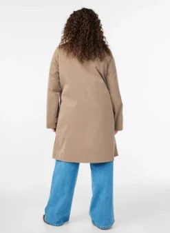 Frühlingsjacke mit Kragen aus Wildlederimitat und verdeckter Knopfleiste