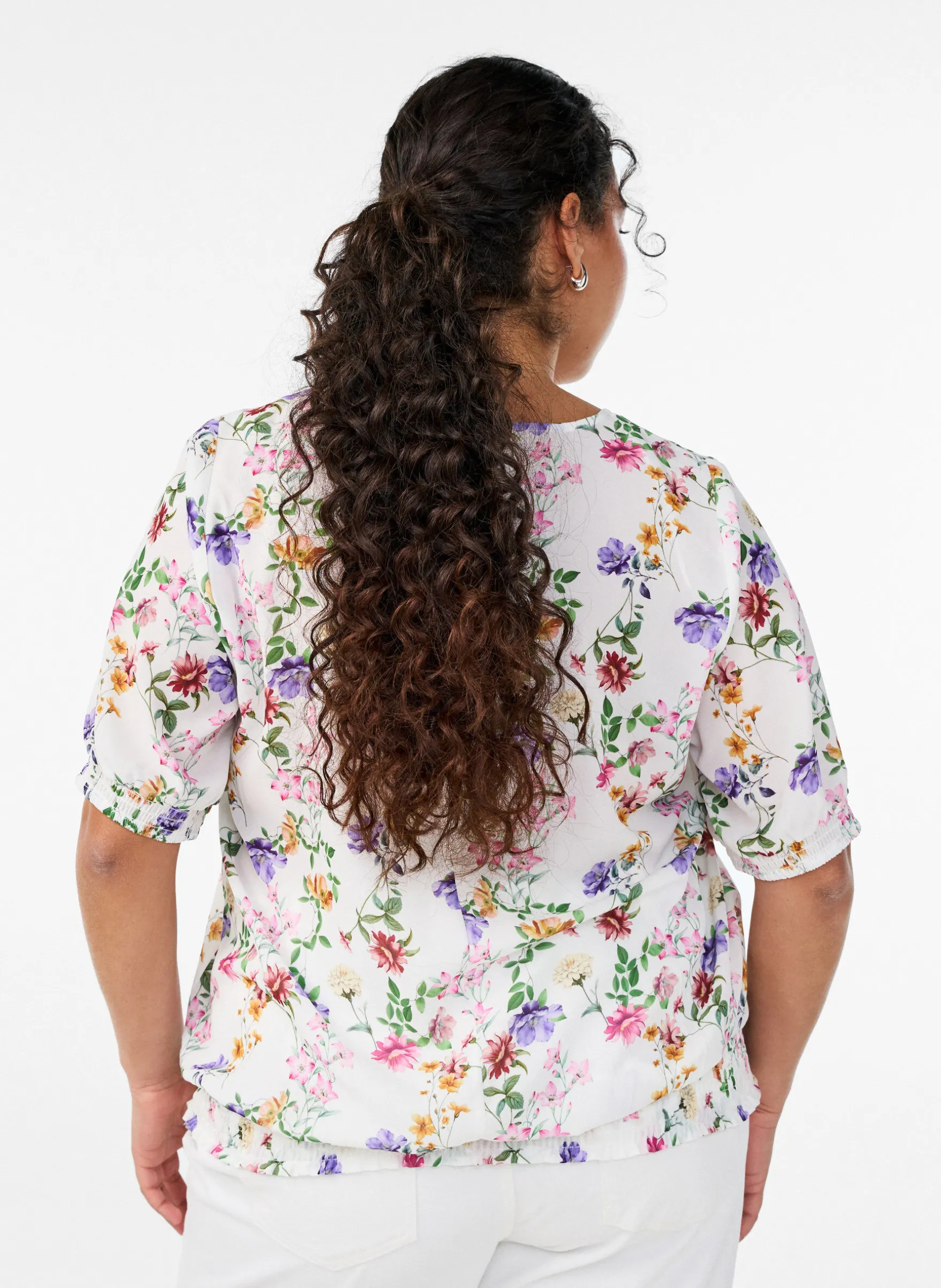 Geblümte Bluse mit Puffärmeln
