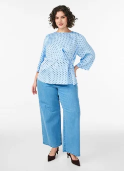 Gepunktete Bluse mit Bindeband und 3/4-Ärmeln