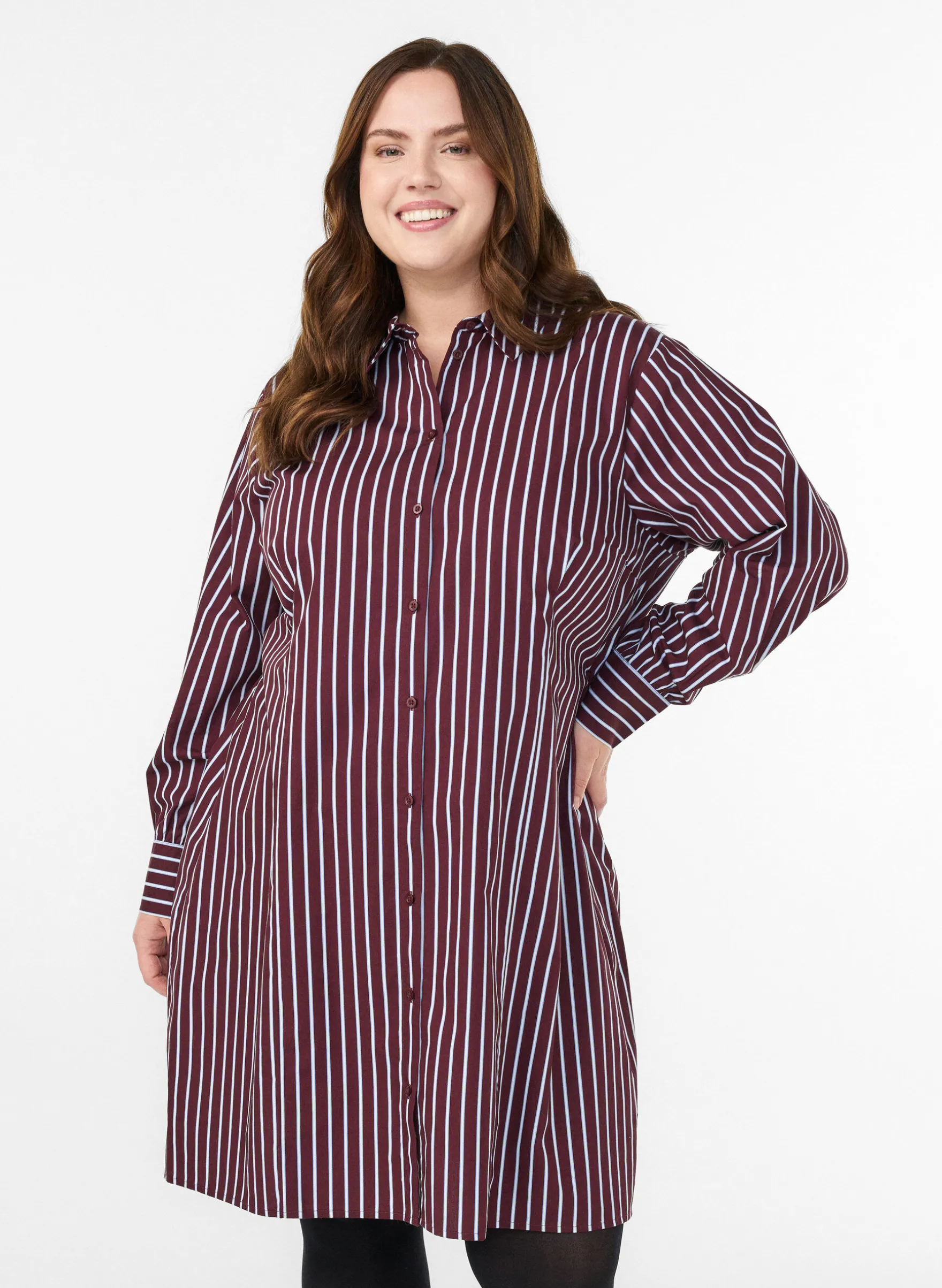 Gestreiftes Hemdkleid mit elastischem Bund