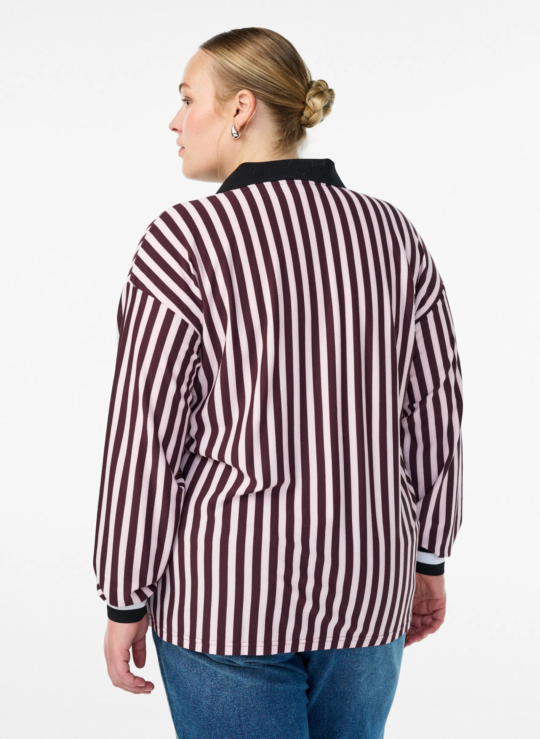 Gestreiftes Poloshirt mit Textaufdruck