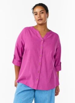 Hemdbluse aus Baumwolle mit V-Ausschnitt
