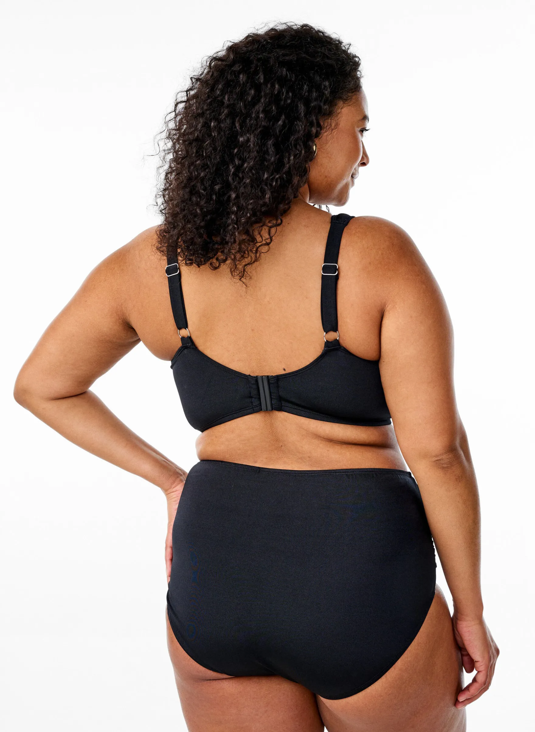 Hoch taillierte Bikinihose mit Raffung