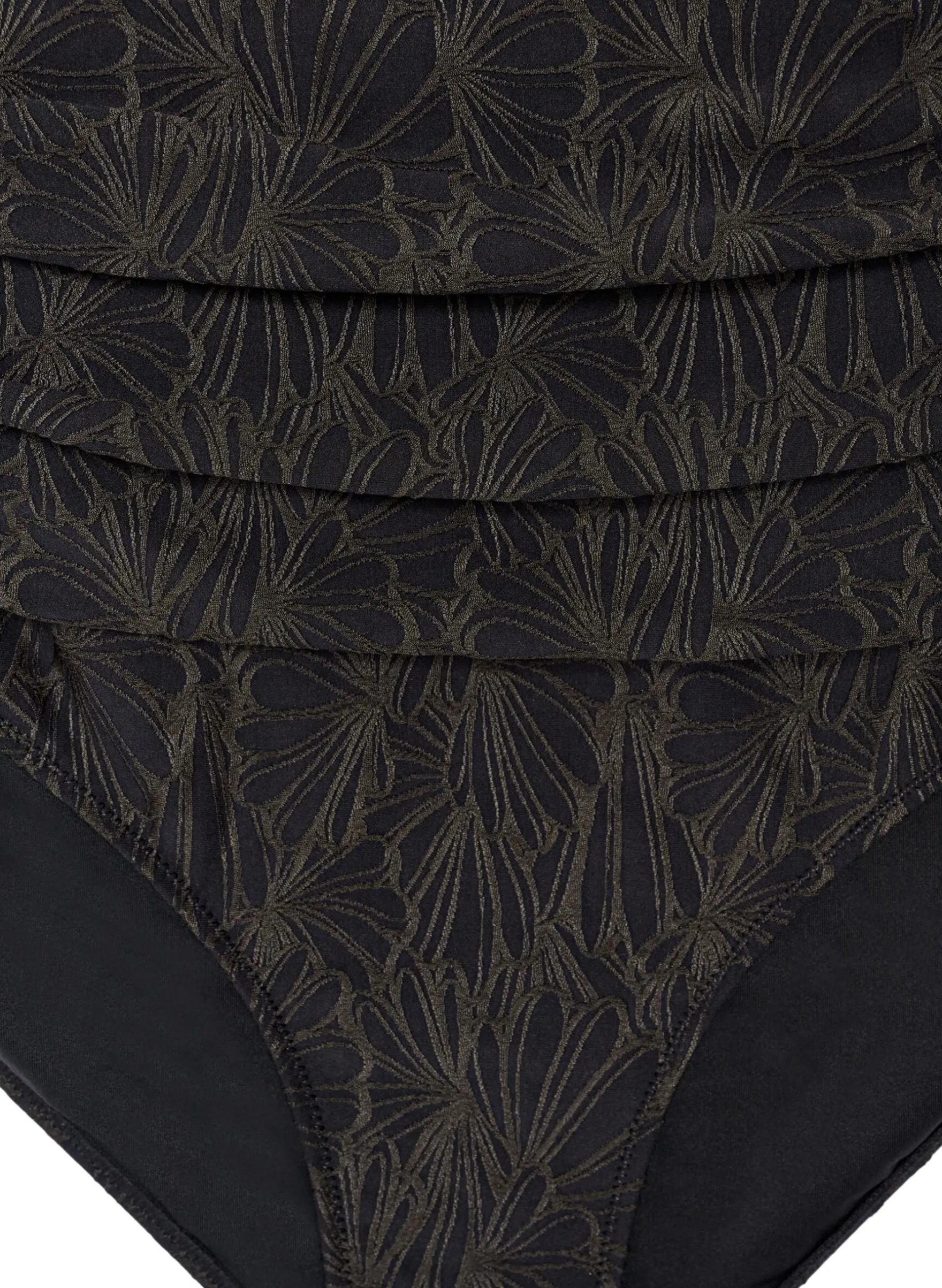 Hoch taillierte Bikinihose mit Strukturmuster