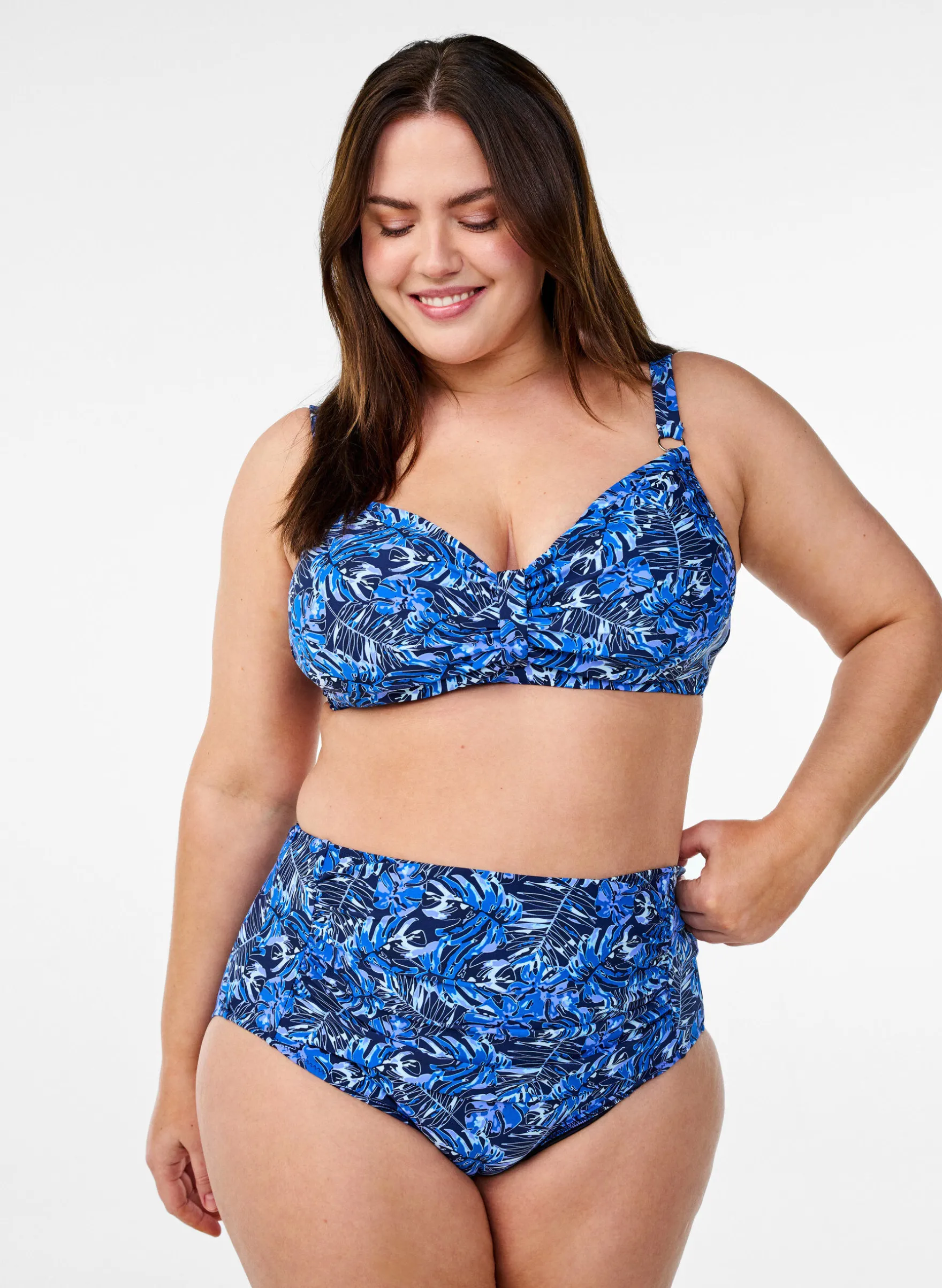 Hoch taillierte Bikinihosen mit Muster