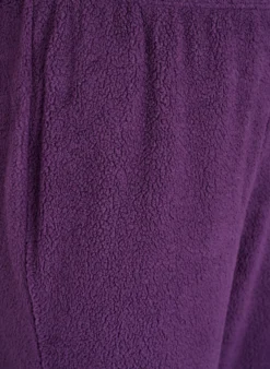 Hoch taillierte Hose aus Teddy-Fleece
