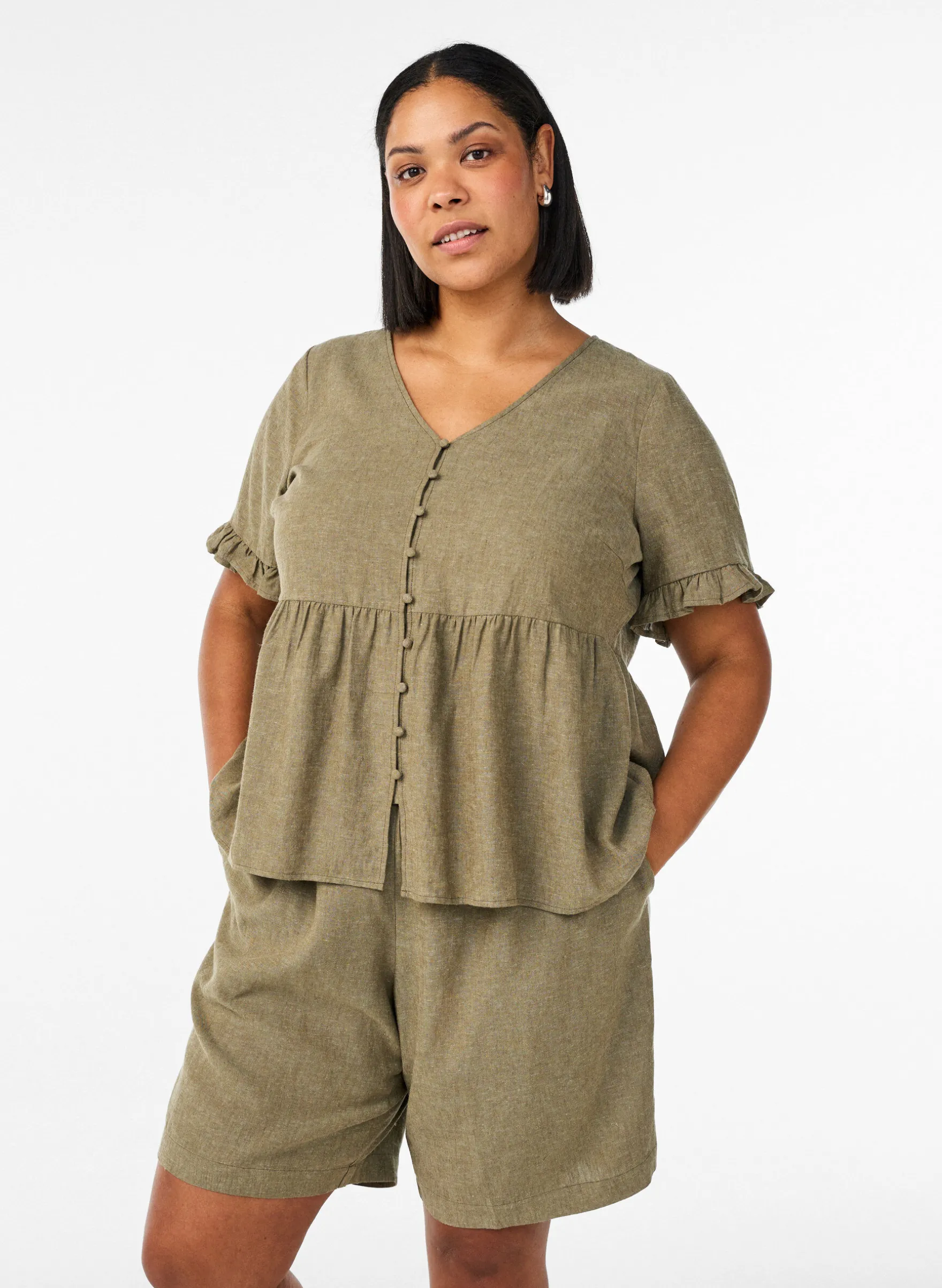 Hoch taillierte Shorts aus Leinen und Viskose