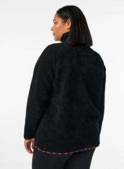 Jacke aus Teddyfleece mit Kirschdetails
