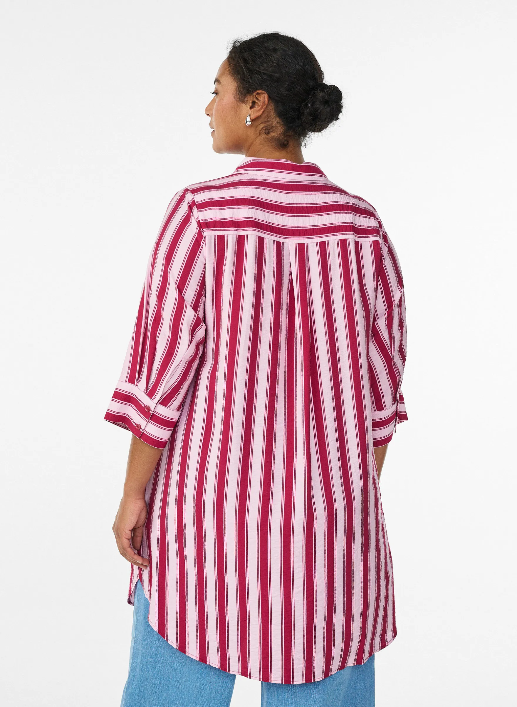 Kleid mit Kragen und Brusttasche