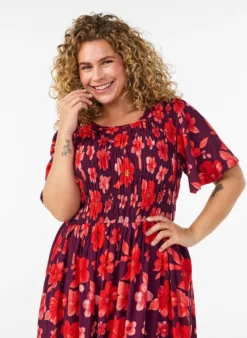Kleid mit Smock und Blumenprint