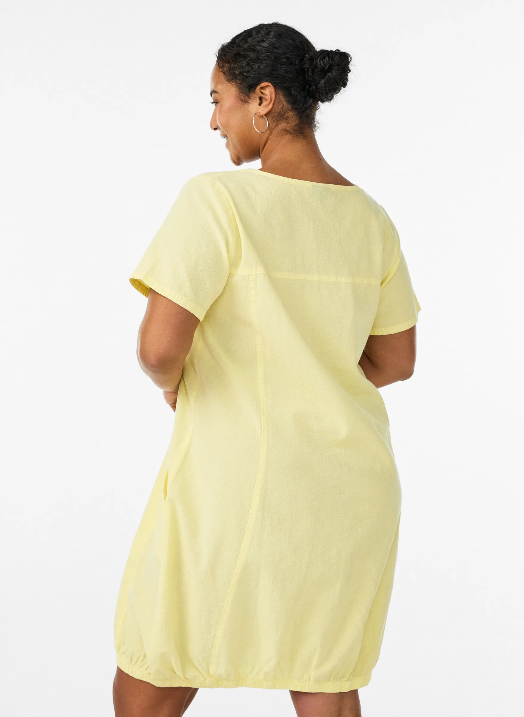 Kurzarm Kleid aus Baumwolle