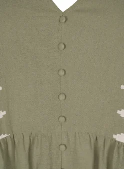 Kurze Bluse mit Rüschen und Grafikmuster