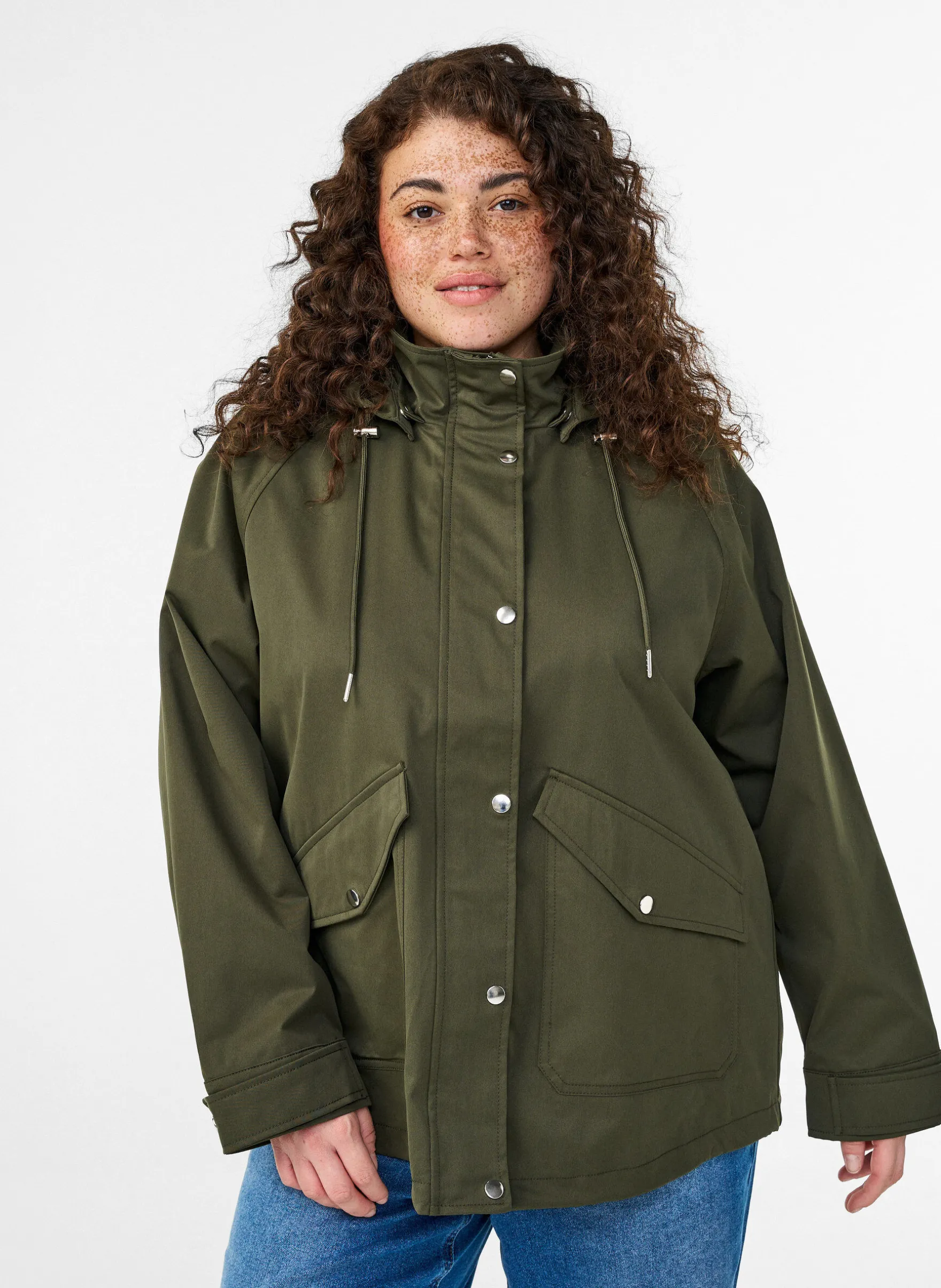 Kurze Frühlingsjacke mit abnehmbarer Kapuze