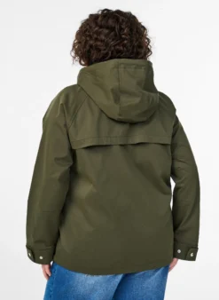 Kurze Frühlingsjacke mit abnehmbarer Kapuze