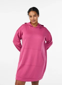 Kurzes Hoodiekleid mit Kängurutasche