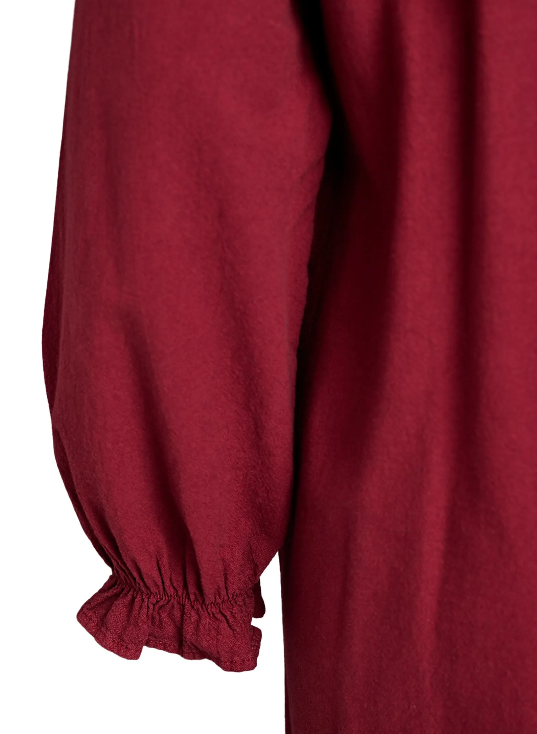 Kurzes Kleid aus Baumwolle mit V-Ausschnitt
