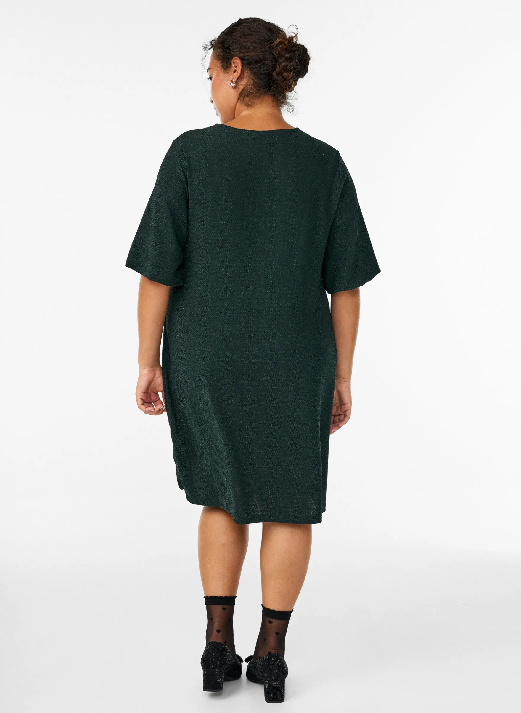 Kurzes Kleid mit Glitzermuster