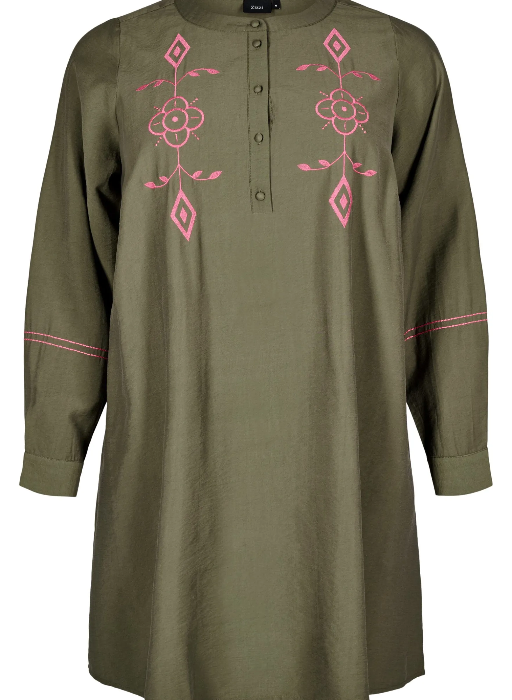 Kurzes Kleid mit kontrastierender Stickerei